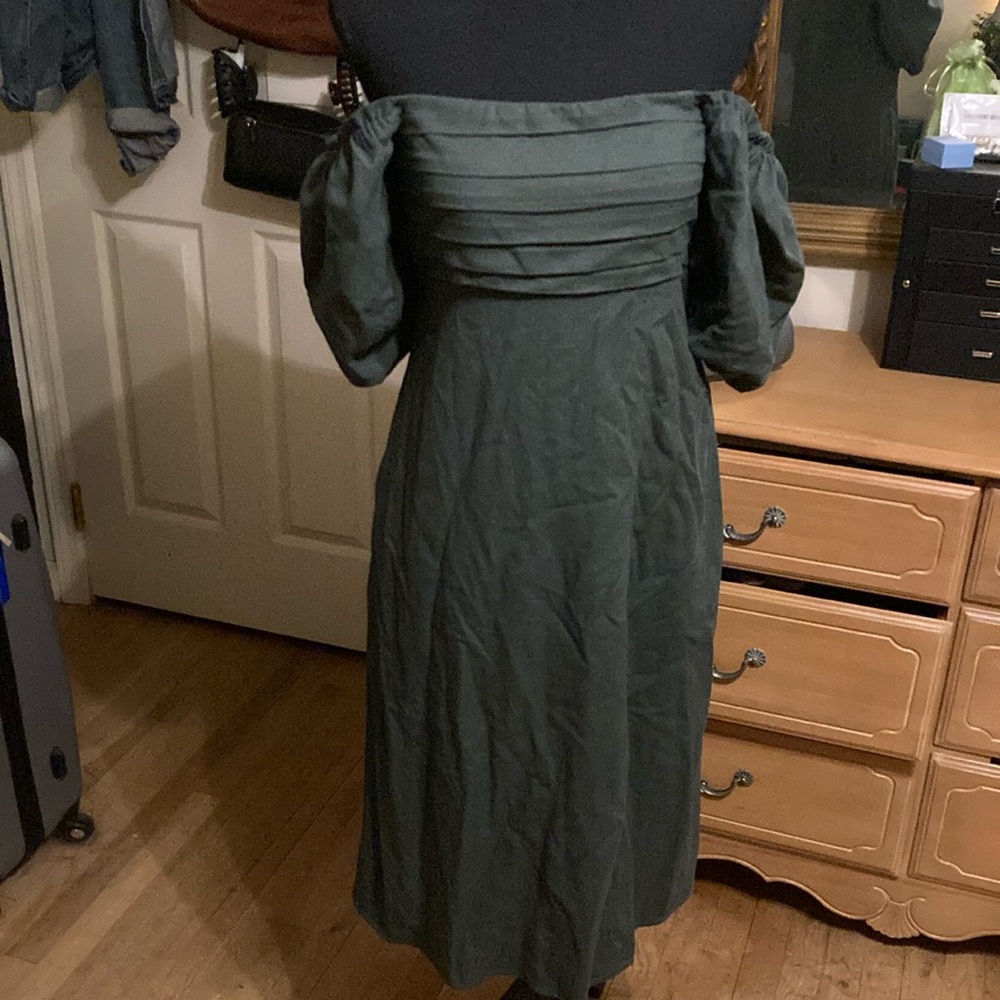 Francesca’s Green Off-Shoulder Ruched Sundress